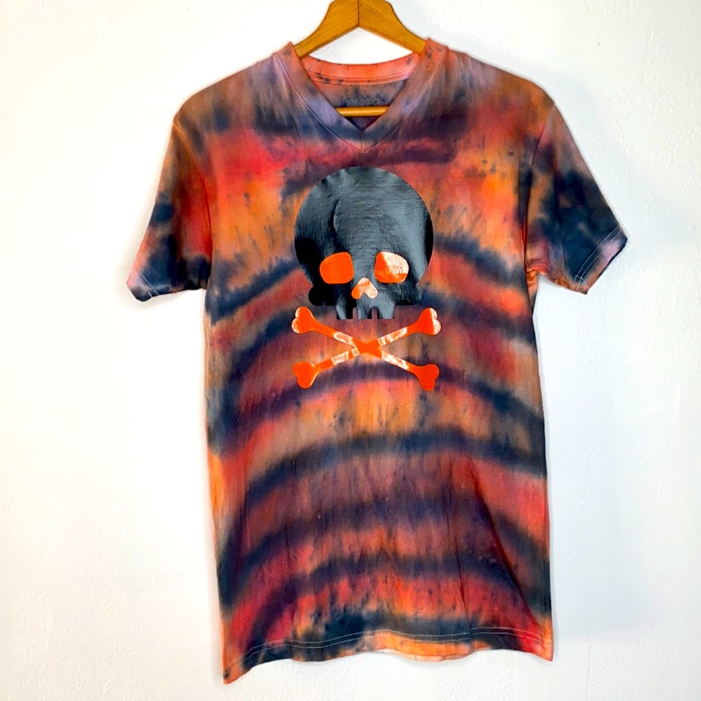 5 for $25 Men’s V neck Graphic Tie Dye Shirt Sz M